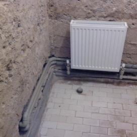 Установка батарей стального типа