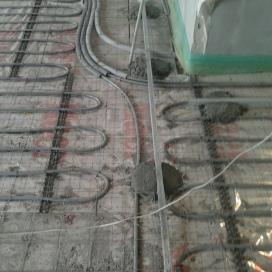 Прокладка труб теплого пола